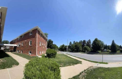 Joslyn Castle Apartment | Charming Urban Apartment Walk to UNMC