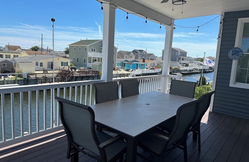 Beach Haven West House | Charming Waterfront 4-bedroom house - Boat & 2 Jetski docks, hot tub and more!