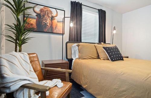 Norman House | Charming Yellow Door House Steps from OU