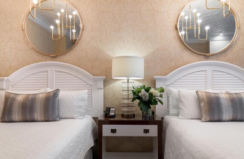 Spring Lake Hotel | Chateau Inn and Suites