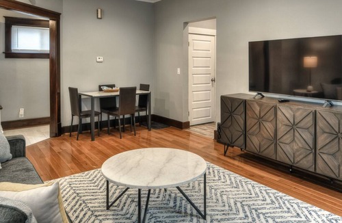 Dundee-Happy Hollow Historic District House | Cheerful Dundee 4bedrm 1 loft home w/ full kitchen