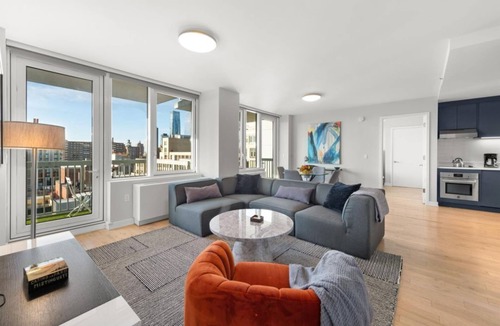 Park Slope Condo | Chelsea 2BR Condo with Balcony
