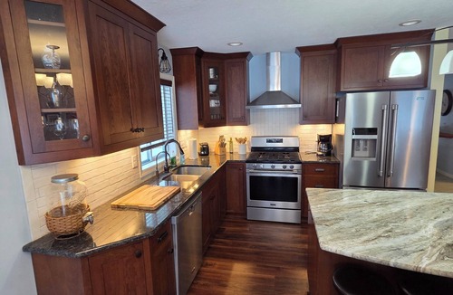 Rochester House | CherryWood Home-2 miles from Downtown & Mayo Clinic