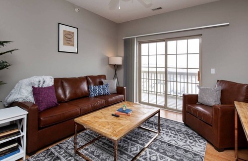 Ames Apartment | Chic Ames Retreat | Perfect Weekend Getaway
