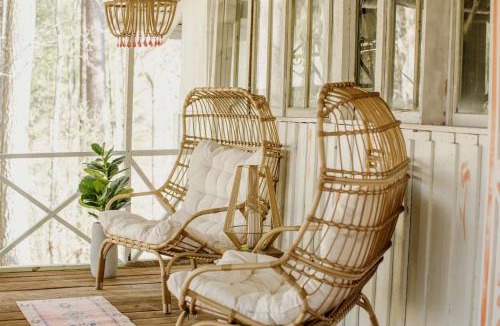 Tracy City House | Chic and Cozy: Romantic Glamping at Its Finest in Tennessee