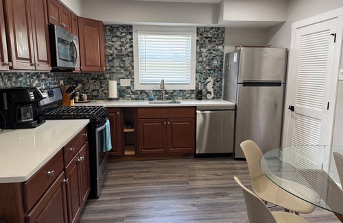 Ventnor City Condo | Chic Beachside Oasis - 3BR, 2BA, Walk to Shore!