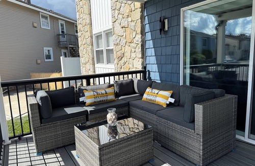 Ventnor City Condo | Chic Beachside Oasis - 3BR, 2BA, Walk to Shore!