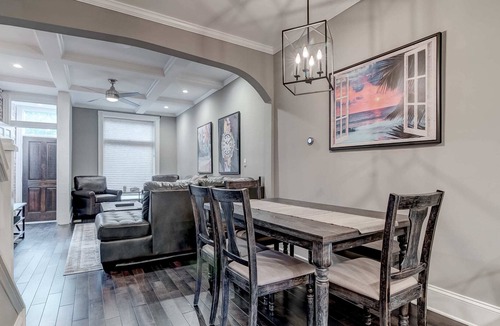 Riverside House | Chic City Retreat: Family-Friendly by the Harbor