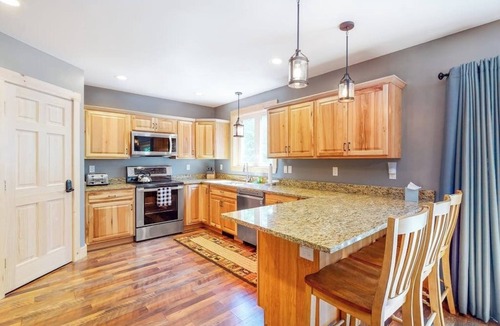 Intervale House | Chic home with game room, fireplace & mountain view - near Story Land & skiing
