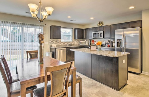 Lexington House | Chic Lexington Getaway w/ Community Pool!