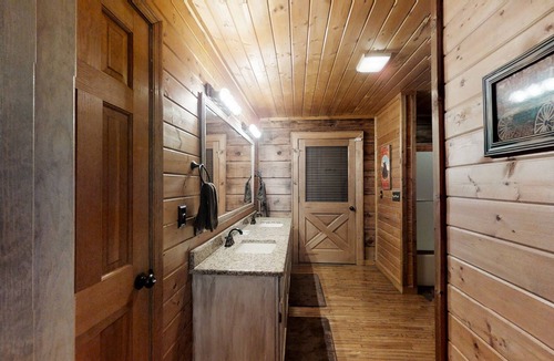 Sevierville Cabin | Chimney Ridge} Mountain Views Game Room Hot Tub Wifi