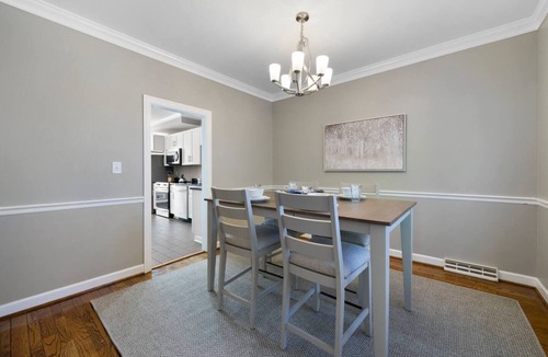 Rome House | City Views~ Walk downtown, near Tennis & Riverwalk