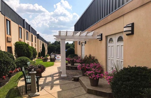 Toms River Hotel | Clarion Hotel & Conference Center Toms River