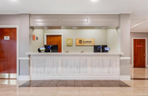 Toms River Hotel | Clarion Hotel & Conference Center Toms River