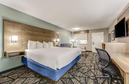 Huntsville Hotel | Clarion Pointe