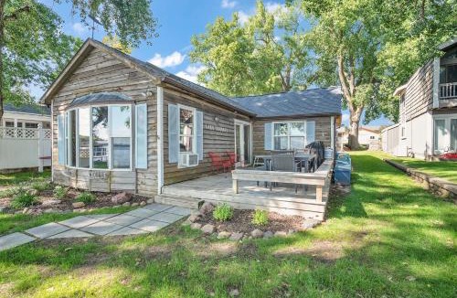 Spirit Lake Villa | Classic West Lake Okoboji Estate w/Guest House + Sand Beach