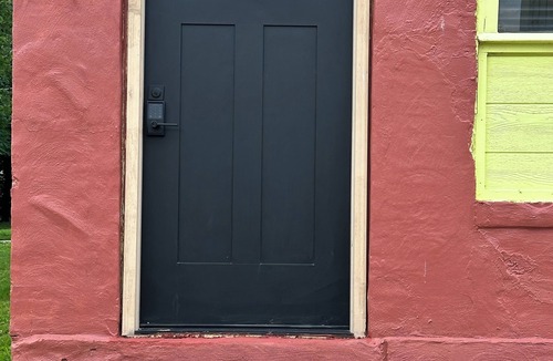 Leavenworth Apartment | Clean, easily accessible 2bdrm apartment with AC. 2 mins to base - 15mins to KC