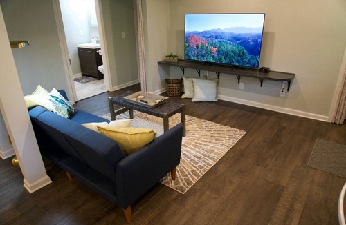 Lenoir City Apartment | Clean & quiet basement studio close to Knoxville, Lenoir City & the mountains