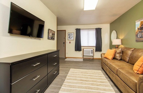 Rimrock Apartment | *Cliff View Apts #4*Private Balcony*Lakes Nearby*