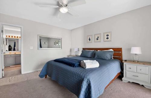Surf City House | Coastal 4BR Retreat Hot tub Water Views Deck Pet-friendly