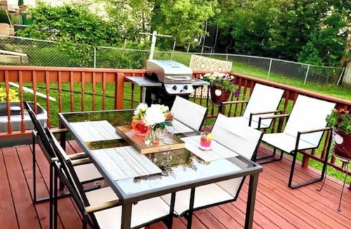 Rochester House | Coastal Charm meets Farmhouse living in a cozy single-family. 8 min to Mayo.