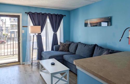 North Wildwood House | Coastal Condo w/Pool, 1 Block to Wildwood Beach!