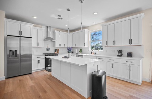 Keansburg House | Coastal Escape - New Build w/Patio & Yard