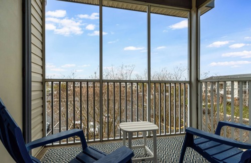 Villages of Five Points Condo | Coastal Lewes Condo Near Beach, Pools & Trails