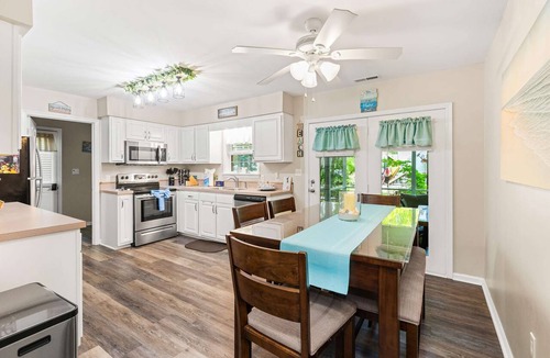 Ocean Pines House | Coastal Tides & Pines | Dog Friendly