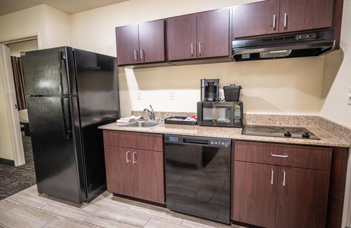 Lamar Hotel | Cobblestone Hotel & Suites - Lamar