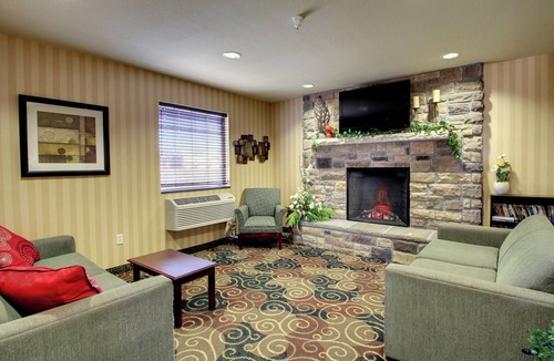 Wayne Hotel | Cobblestone Hotel & Suites - Wayne