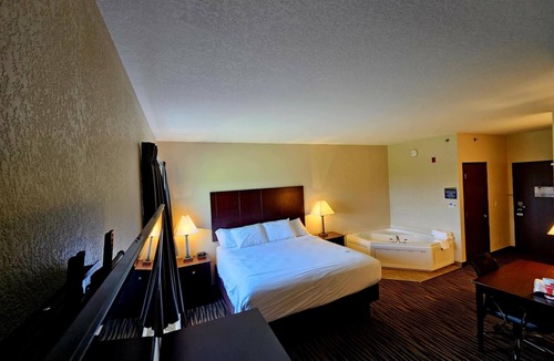 Maryville Hotel | Cobblestone Inn & Suites - Maryville