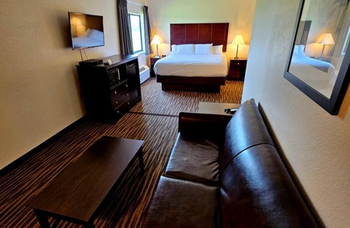 Maryville Hotel | Cobblestone Inn & Suites - Maryville
