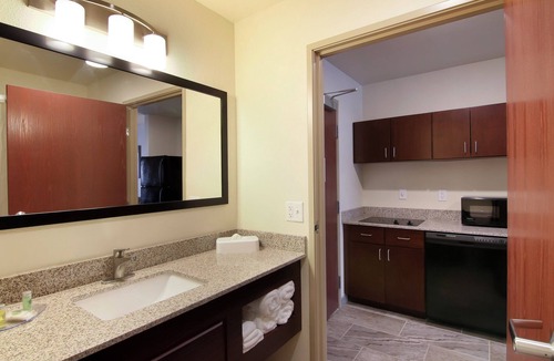 Menomonie Hotel | Cobblestone Inn & Suites at UW Stout Downtown Menomonie