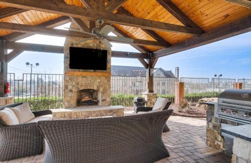 Columbia House | Columbia Vacation Rental - Walk to UofSC Campus!