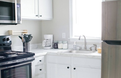 Montgomery Apartment | Come back, sleep well, and feel at home—minutes from Maxwell and downtown.