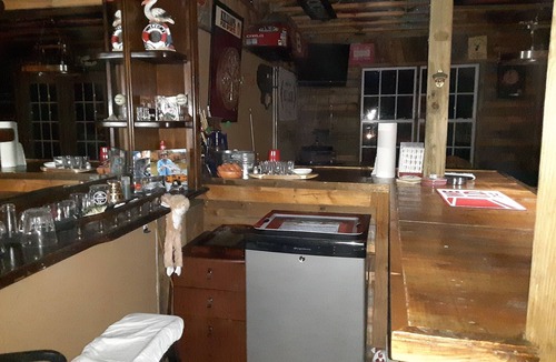 LaGrange House | Come enjoy fishing, R&R or visit with family come visit!