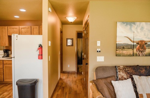 Hill City Cabin | Come enjoy Saddle Ridge!