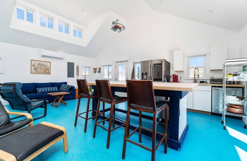 Minnesott Beach Cottage | Come relax at Pelican Watch