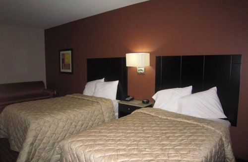 Monmouth Junction Hotel | Comfort and Convenience! 4 Relaxing Units with Free Breakfast!