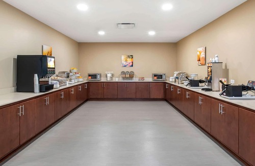 Ames Hotel | Comfort Inn and Suites Ames near ISU Campus