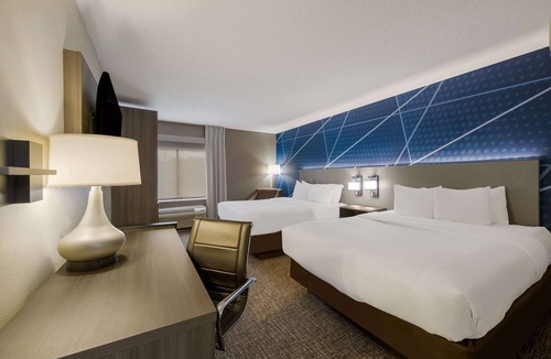 Cape Fear Hotel | Comfort Inn Fayetteville I-95