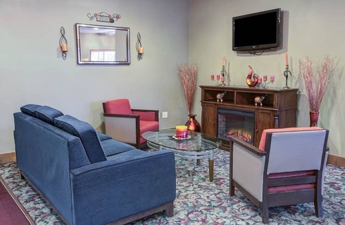 Muscatine Hotel | Comfort Inn Muscatine near Hwy 61