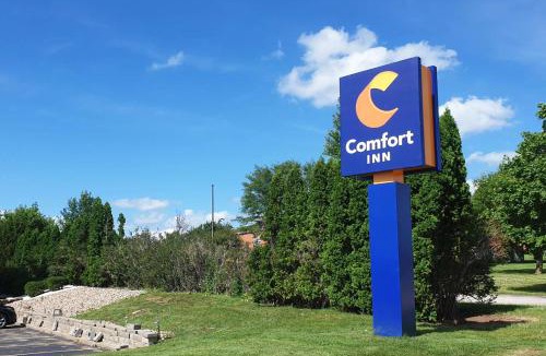 Muscatine Hotel | Comfort Inn Muscatine near Hwy 61