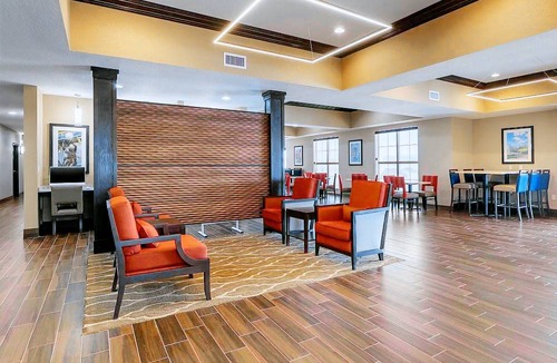Cedar Rapids - Iowa City Hotel | Comfort Inn & Suites Cedar Rapids CID Eastern Iowa Airport