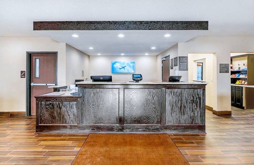 Cedar Rapids - Iowa City Hotel | Comfort Inn & Suites Cedar Rapids CID Eastern Iowa Airport
