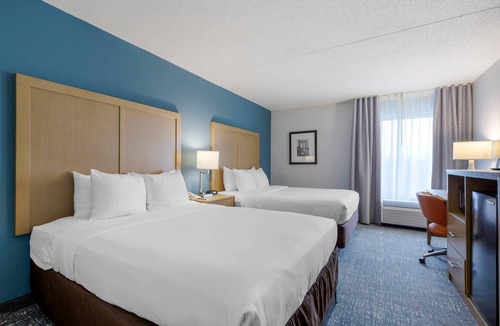 Alexandria Hotel | Comfort Inn & Suites Alexandria West