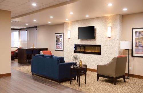 Downtown Des Moines Hotel | Comfort Inn & Suites Event Center