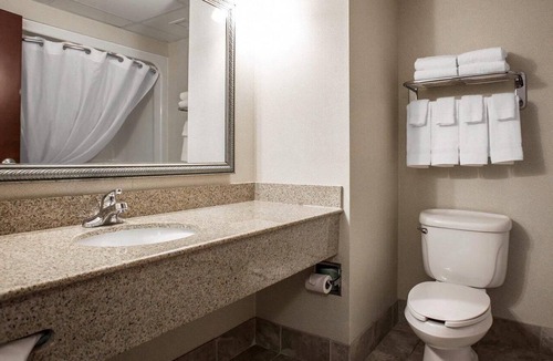 Lumberton Hotel | Comfort Inn & Suites Lumberton Central I-95