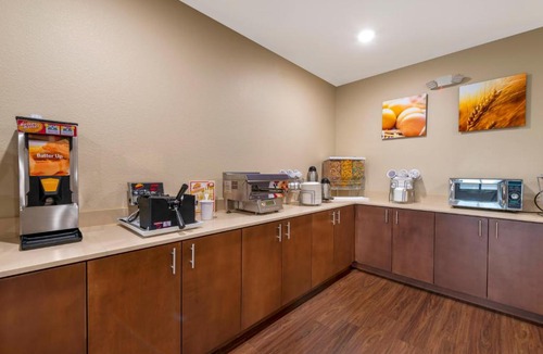 Mankato Hotel | Comfort Inn & Suites North Mankato